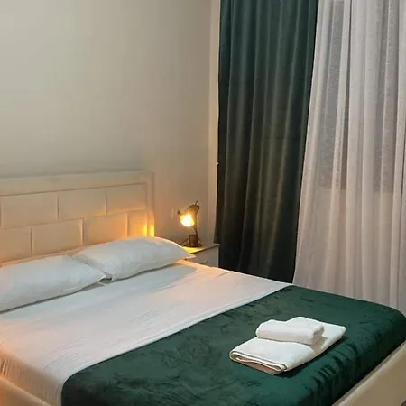 Adrians Apartamento