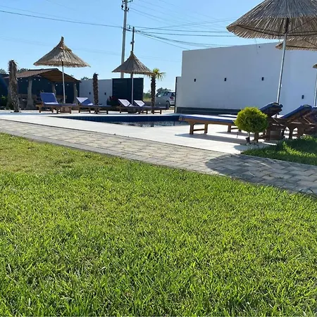 Adrians Apartamento Durrës